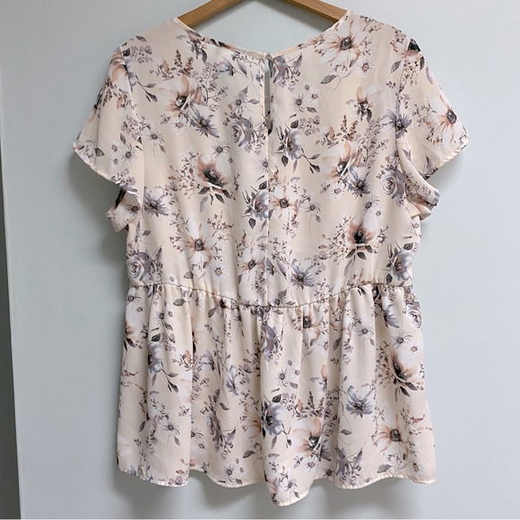 TORRID TOP - 2X - Picture 6 of 9